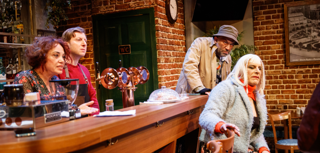 Baba Sahne’den Bir Kara Komedi:&nbsp;Taxim