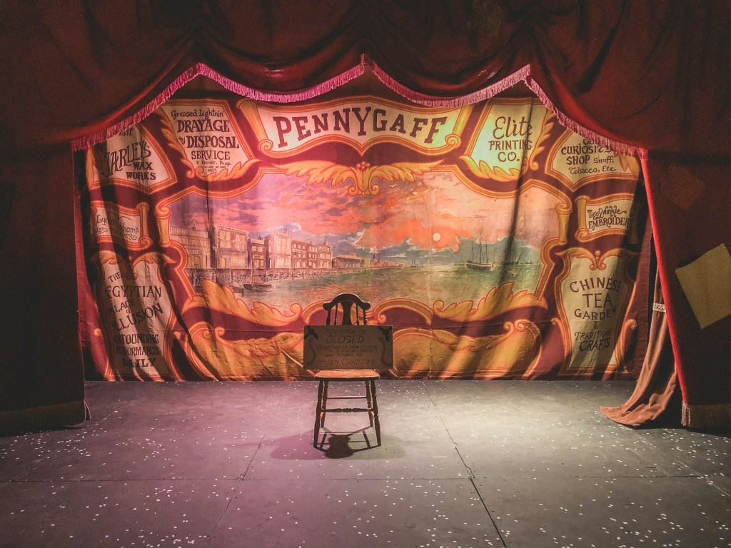 İstanbul’da Sahnelerin Büyüsü: Seyir Keyfi Yüksek 5 Tiyatro&nbsp;Oyunu