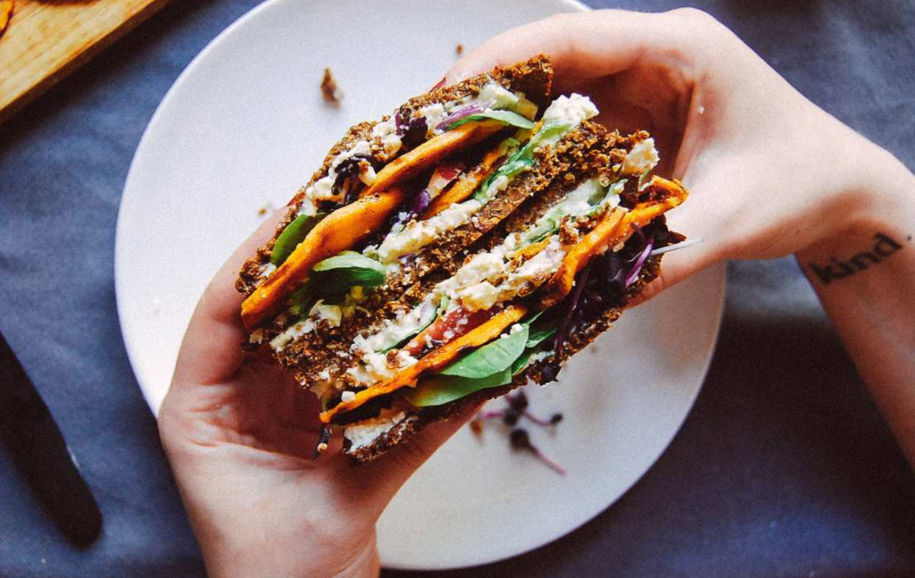 Hızlı ve Lezzetli: Vegan Sandviç Yiyebileceğiniz&nbsp;Mekanlar