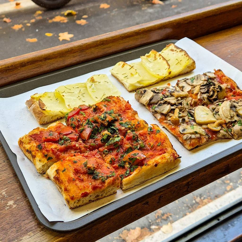 Roma vegan mekan rehberi Pizza Time vegan pizza