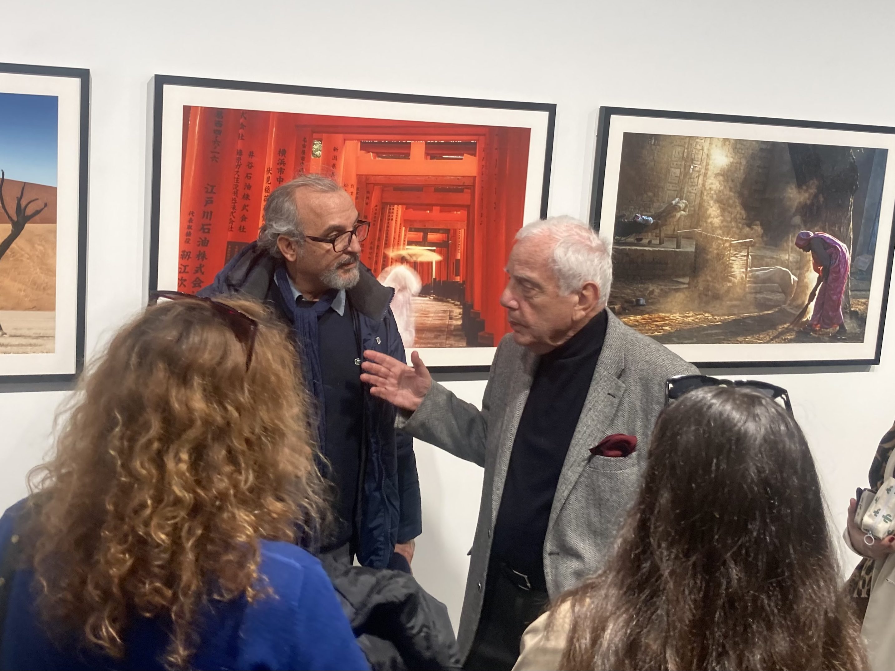 İzzet Keribar Renklerin Yolculuğu