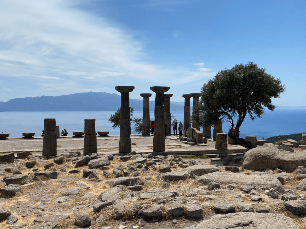 Assos gezilecek yerler long weekend önerileri Assos Antik Kenti