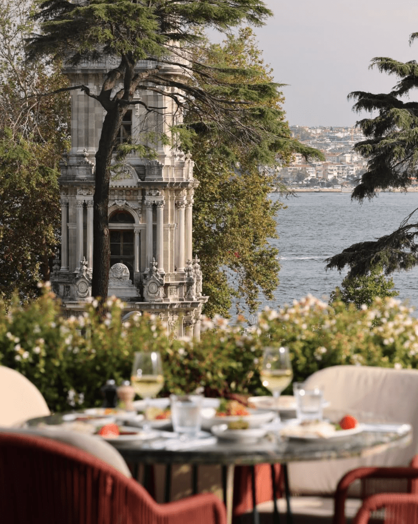 White Pepper Restoran Beşiktaş Tüpraş Stadyumu