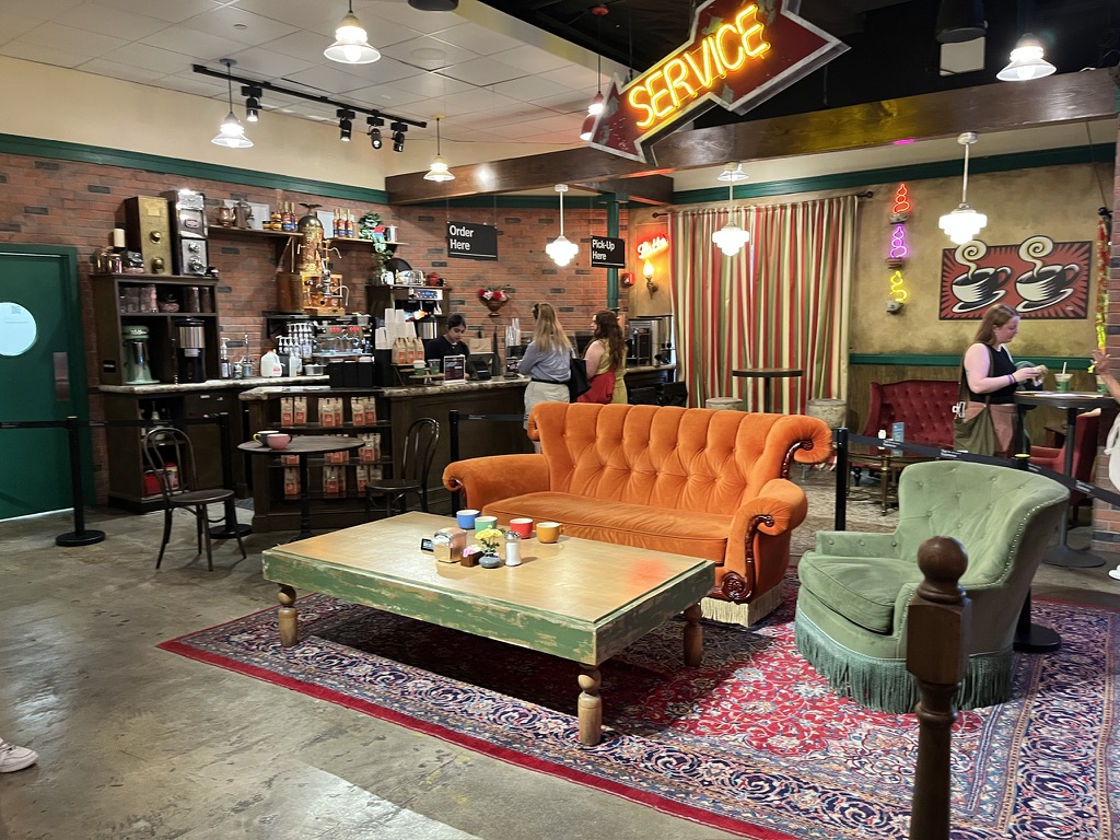 New York rehberi New York gezilecek yerler Friends Central Perk