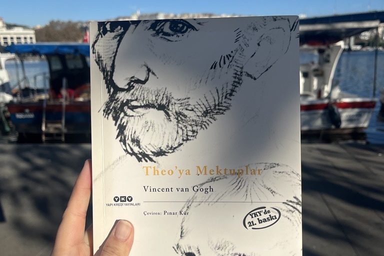 Van Gogh Işığın İzinde Sergisi Theo'ya Mektuplar İBB Dijital Deneyim Müzesi