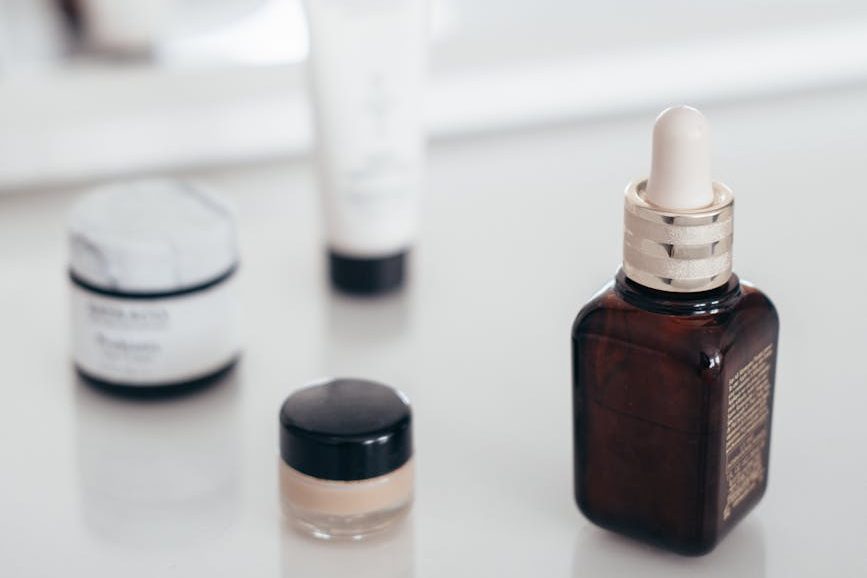 Hayvan Deneyleri Yeni İnsan Yayınevi  Yağmur Özgür Güven Dr. Oğuzcan Kınıkoğlu Deneye Hayır Derneği